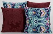 Kit 4 Capas de Almofada Decorativas para Sofá Estampa Vinho com Azul Floral Kit 4 Capas de Almofada Decorativas para Sofá Estampa Vinho com Azul Floral