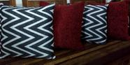 Kit 4 Capas de Almofadas Decorativas Jacquard/Chenille Vermelho Chevron