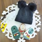 Kit 4 Itens 1 Touca + 3 Pares de Meia Sapatinha Infantil com Antiderrapante de 0 á 2 Anos de Idade