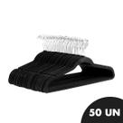 Kit 50 Cabides De Veludo Adultos Slim Ultra Finos Antideslizante Preto Domus Vita