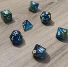 Kit 7 dados rpg de mesa papel azul ouro translucido d4 d6 d8 d10 d12 d20 d100 d% compativel d&d tormenta dourado