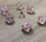 Kit 7 dados rpg de mesa papel branca vermelho translucido d4 d6 d8 d10 d12 d20 d100 d% compativel d&d tormenta