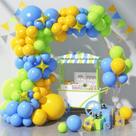 Kit Balloon Arch, 97 unidades de azul, verde, amarelo com detalhes em papel alumínio dourado Kit Balloon Arch, 97 unidades de azul, verde, amarelo com detalhes em papel alumínio dourado