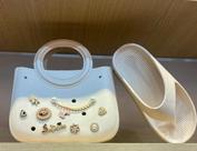Kit Bolsa Chinelo Feminino Premium Casual Elegante Preto e Off White Kit Bolsa Chinelo Feminino Premium Casual Elegante Preto e Off White