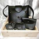 Kit bolsa feminina média alça transversal , porta moedas, porta cartões, chaveiro
