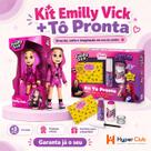 Kit Boneca Emilly Vick Dos Rosa 25cm Articulada + Tô Pronta Maquiagem Infantil Katlen Delineador Glitter Stick 3 em 1 Kit Boneca Emilly Vick Dos Rosa 25cm Articulada + Tô Pronta Maquiagem Infantil Katlen Delineador Glitter Stick 3 em 1