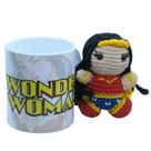 Kit Caneca com Amigurumi Mulher Maravilha Kit Caneca com Amigurumi Mulher Maravilha
