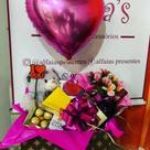 Kit Cesta de Presente Pelucia Grande Chocolate Vinho taça Acrilico