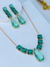 kit Colar com Brinco de Zircônia Henessy Esmeralda kit Colar com Brinco de Zircônia Henessy Esmeralda