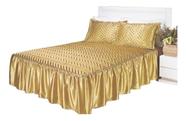 Kit Colcha Cobre Leito Casal Padrão Cetim Charmousse Matelada Babado 3 Peças Kit Colcha Cobre Leito Casal Padrão Cetim Charmousse Matelada Babado 3 Peças