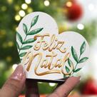 Kit com 10 Lembrancinhas Natalinas em Coração Enfeites em MDF para Decoração de Natal