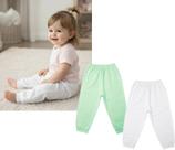 KIT COM 2 CALÇAS EM MALHA LEVE DE ALGODÃO Nº 1 AO 3 Cor:Branco VerdeTamanho:2 KIT COM 2 CALÇAS EM MALHA LEVE DE ALGODÃO Nº 1 AO 3 Cor:Branco VerdeTamanho:2