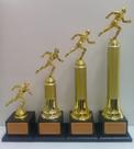 Kit com 4 troféus de atletismo (20 cm, 31 cm, 37 cm, 43 cm).