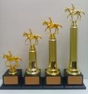 Kit com 4 troféus de cavalo (19 cm, 30 cm, 36 cm, 42 cm).