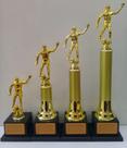 Kit com 4 troféus de futebol (23 cm, 34 cm, 40 cm, 46 cm). Kit com 4 troféus de futebol (23 cm, 34 cm, 40 cm, 46 cm).