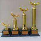 Kit com 4 troféus de peixe (18 cm, 29 cm, 35 cm, 41 cm). Kit com 4 troféus de peixe (18 cm, 29 cm, 35 cm, 41 cm).