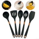 Kit Com 5 Utensílios De Cozinha Em Silicone Cinza Resistente ao Calor Não Risca Panela Antiaderente