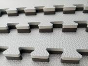 Kit com 6 Tatames Dupla Face Cinza com Preto 50x50x2cm
