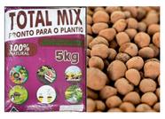 Kit com Terra Vegetal Adubada 5kg e Argila expandida 3L Cultive Plantas Mais Saudáveis Kit com Terra Vegetal Adubada 5kg e Argila expandida 3L Cultive Plantas Mais Saudáveis