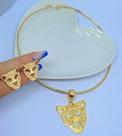 Kit Conjunto Colar e Brincos Choker Elo Aro Rigido Liso Fino com Pingente Onça Tigre Vazado Antialérgico Brinco Folheado