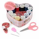 Kit Costura com Linha Tesoura Agulha de Mão Fita Métrica Estojo de Metal Decorativo 12 Peças Completo