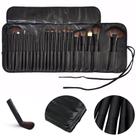 Kit de 24 Pincéis Para Maquiagem Profissional com Estojo Preto CBRN10424