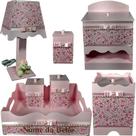 Kit de Higiene de bebê Mdf quarto menina 7 pçs - JARDIM BRANCO FLORIDO E PEROLAS TAMPAS ROSA Kit de Higiene de bebê Mdf quarto menina 7 pçs - JARDIM BRANCO FLORIDO E PEROLAS TAMPAS ROSA