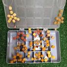 Kit de Pesca: Manhosinho: 1 X + 1 Borboleta, Anteninhas : 3 Chifrinho, 3 Cifrão, 3 Borboleta, 3 X