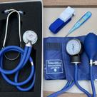 Kit Enfermagem Azul Esteto Rappaport Esfigmo Garrote e Termômetro Kit Enfermagem Azul Esteto Rappaport Esfigmo Garrote e Termômetro