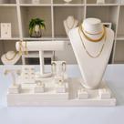 Kit Expositor para Joias em material sintético Branco (11 Peças)