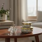 Kit Flor de Lótus em Vidro 8cm e Lata Decorativa Enfeite Elegante para Decoração e Presente Kit Flor de Lótus em Vidro 8cm e Lata Decorativa Enfeite Elegante para Decoração e Presente