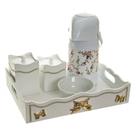 Kit Higiene Com Capa Fantasia Pérolas Amarelas E Laços Quarto Bebê Menina Kit Higiene Com Capa Fantasia Pérolas Amarelas E Laços Quarto Bebê Menina