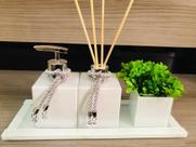 Kit Lavabo 4 Peças Sabonete Aroma Vidro Bandeja Vaso Branco Kit Lavabo 4 Peças Sabonete Aroma Vidro Bandeja Vaso Branco