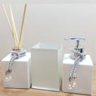 Kit Lavabo Cubo Aromatizador Saboneteira Branco Copo Porta-Escovas Perfume Luxo Elegância