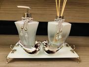Kit Lavabo Prata Branco 5 Peças Difusor Sabonete Bandeja Kit Lavabo Prata Branco 5 Peças Difusor Sabonete Bandeja