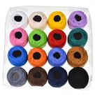 Kit linha de croche e bordados, com 16 rolos em cores sortidas