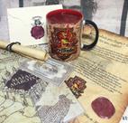 Kit Mágico Grifinória - Carta Personalizada, Mapa do Maroto, Feitiços e Bilhete (6 itens) Kit Mágico Grifinória - Carta Personalizada, Mapa do Maroto, Feitiços e Bilhete (6 itens)