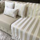 Kit Manta Listrado, 2 Capas de Almofada e 1 Almofadas Retangular Luxo Branco com Dourado 45cmx45cm