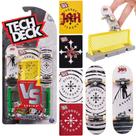 Kit Mini Skate Dedo Tech Deck Vs Series C/ Obstáculo E Cards
