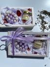 Kit Presente Vela Aromática e Sabonete Massageador Lavanda Kit Presente Vela Aromática e Sabonete Massageador Lavanda