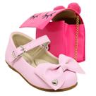 Kit Sapatilha Infantil Menina De Laço Dourada E Bolsa Criança De Pompom Moderna Estilosa Delicada Kit Sapatilha Infantil Menina De Laço Dourada E Bolsa Criança De Pompom Moderna Estilosa Delicada