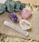 Kit Sinergia do Amor: Geodo Marroquino, Ametista, Quartzo Rosa e Selenita