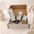 Kit Skincare PELE PERFEITA E RADIANTE Sérum Vitamina C, Protetor Solar FPS 60, Espuma de Limpeza Facial Rennova e BRINDE