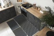 Kit Tapetes e Passadeira De Cozinha 3 Peças Antiderrapante Arabesco Geométrico Preto e Branco