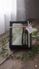 Kit Toalha bordada e gel de banho Chá Verde e Ervas