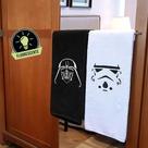 Kit Toalhas de Banho Vader Fluorescente e Trooper Kit Toalhas de Banho Vader Fluorescente e Trooper