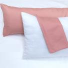 Kit Travesseiro Infantil Home&Cia 45x65cm + Body Pillow Infantil 35x90cm com Fronhas Rosa