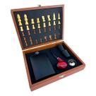 Kit Xadrez Porta Bebida com Cantil Cachimbo Maleta Elegante