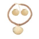 L1995-Conjunto Feminino Colar e Brinco Concha Grande Dourado Festa Praia Natal Réveillon Carnaval Presente