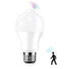 Lâmpada Led De Presença E27 Bulbo Luz Fria Bivolt Com Sensor Detecção Automática Durabilidade